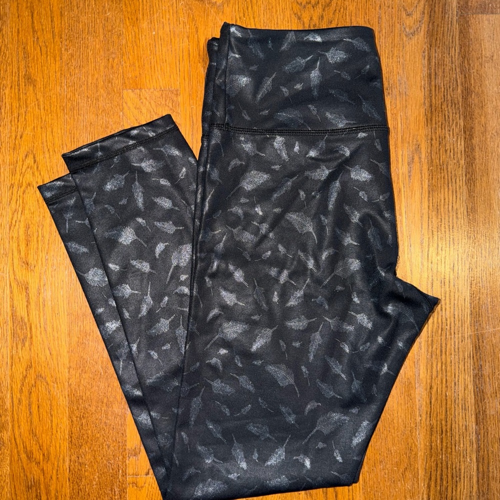 Zyia metallic feather light n tights